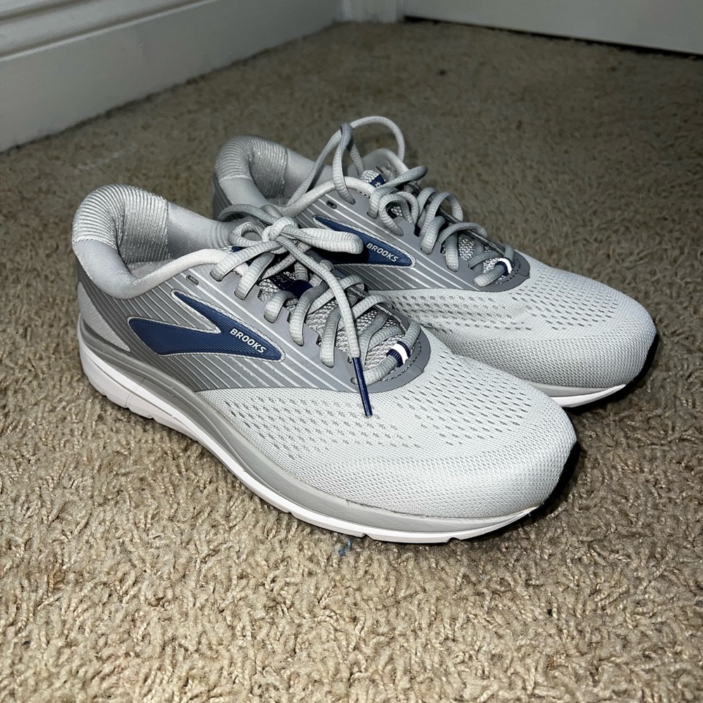 Brooks Addiction 14 Cushion Max Support Gray Running Shoes